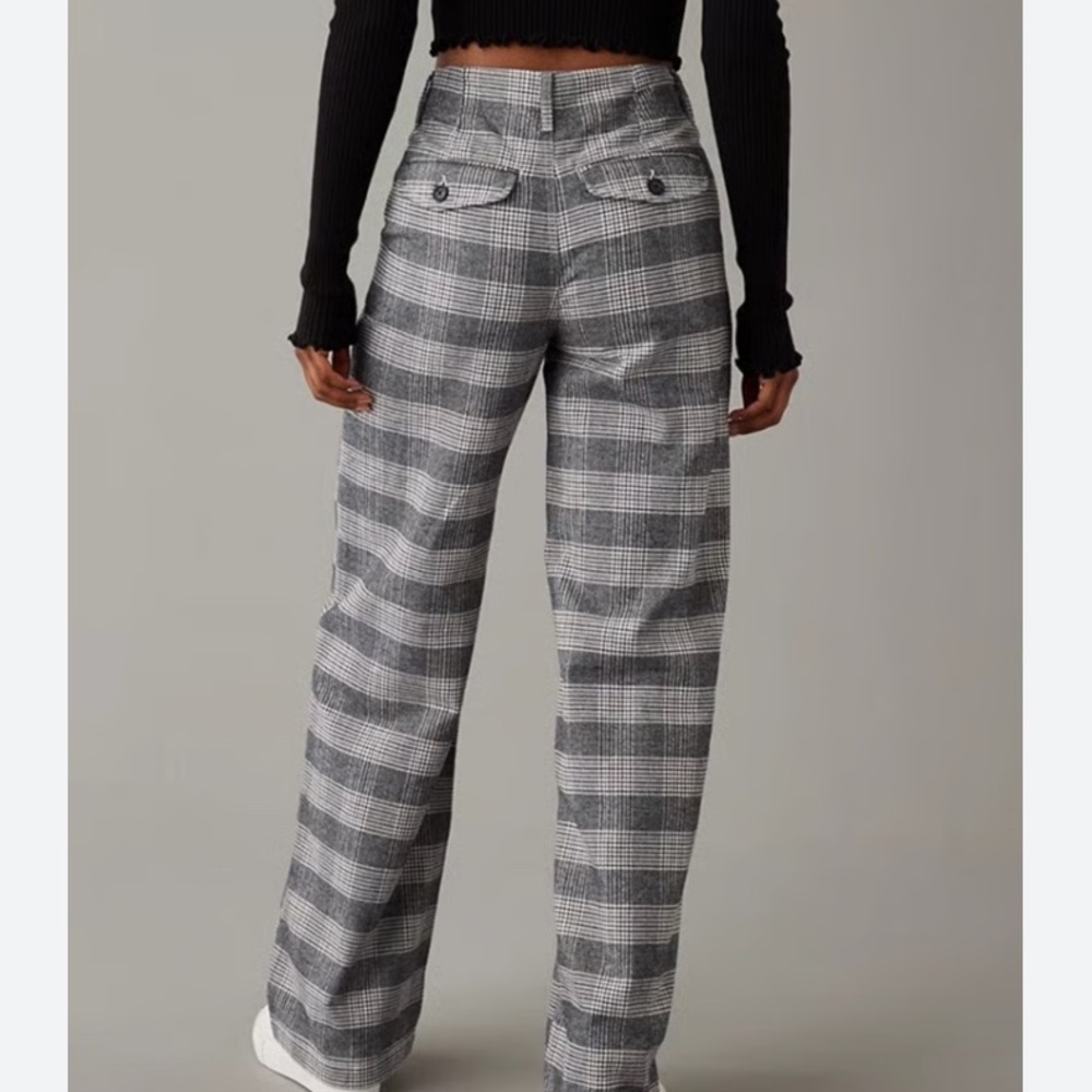 American Eagle Like New Super High Rise Baggy Wide Leg Pants in Plaid Size 00 - Picture 2 of 8